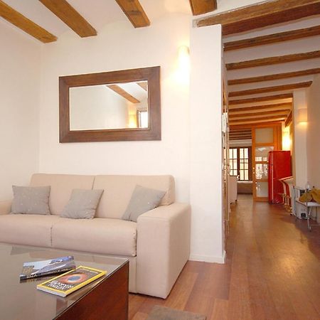 Beds & Breaks Ravel I Apartment Valencia Bagian luar foto