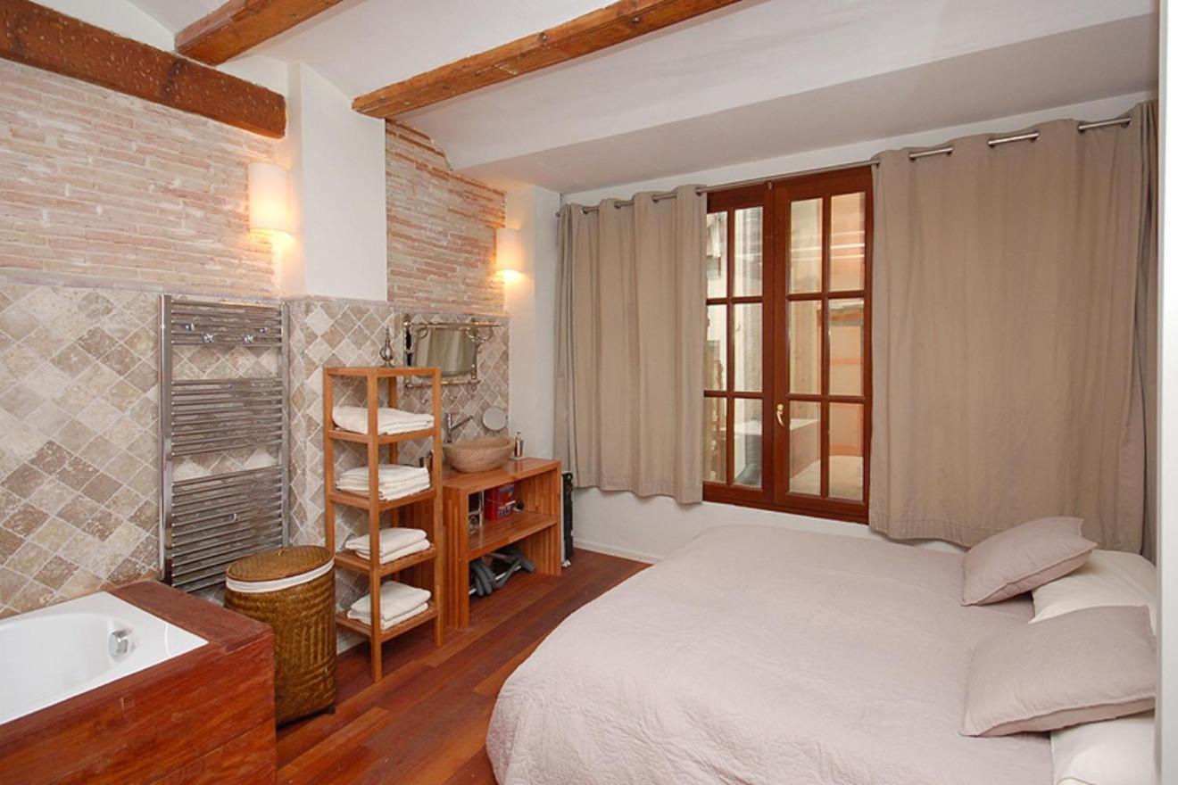 Beds & Breaks Ravel I Apartment Valencia Bagian luar foto
